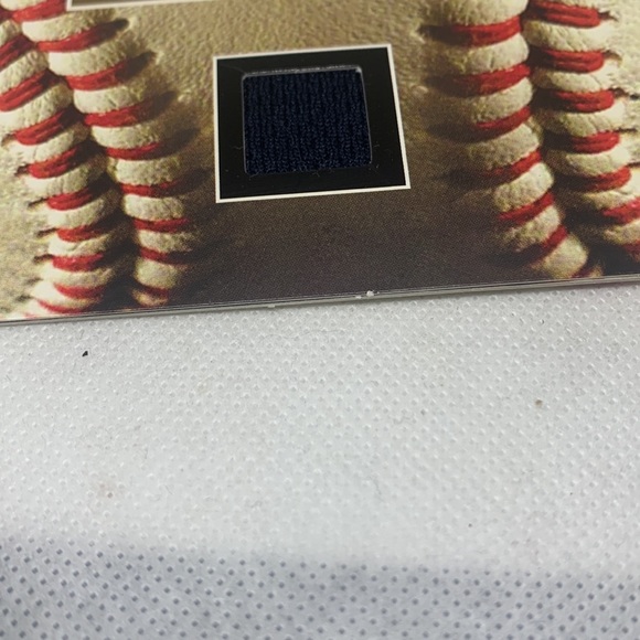 Mariano Rivera Yankees Game Used Swatch (MISC11) - Picture 5 of 5